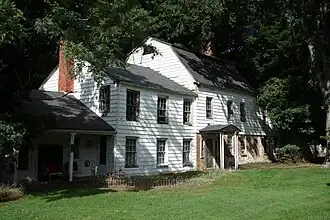 The c.1820 Tuthill-Lapham House