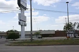 Former Kohl's building (now Copps Food Center)