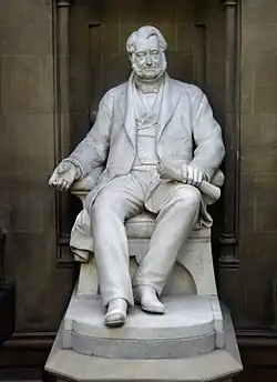 The statue to Nicolas Wood